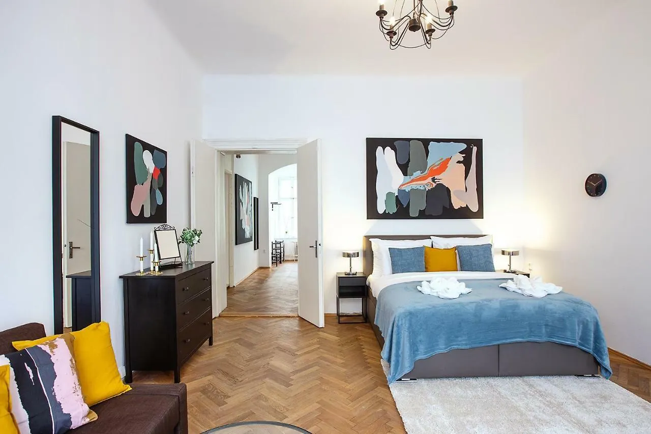 5Br 2Bath Family Apt 5Mins To Wenceslas Square Prague