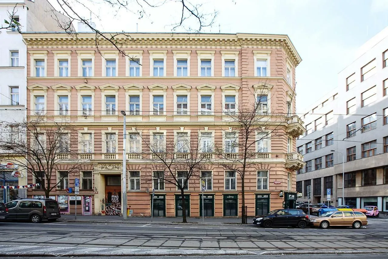 5Br 2Bath Family Apt 5Mins To Wenceslas Square Πράγα